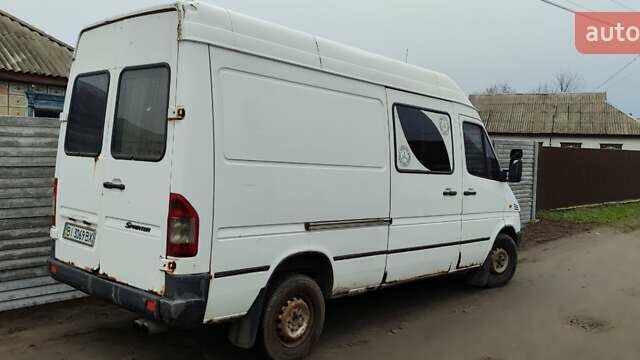 Белый Мерседес Sprinter, объемом двигателя 2.2 л и пробегом 484 тыс. км за 4700 $, фото 2 на Automoto.ua