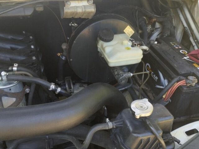 Белый Мерседес Sprinter, объемом двигателя 0 л и пробегом 380 тыс. км за 6200 $, фото 3 на Automoto.ua