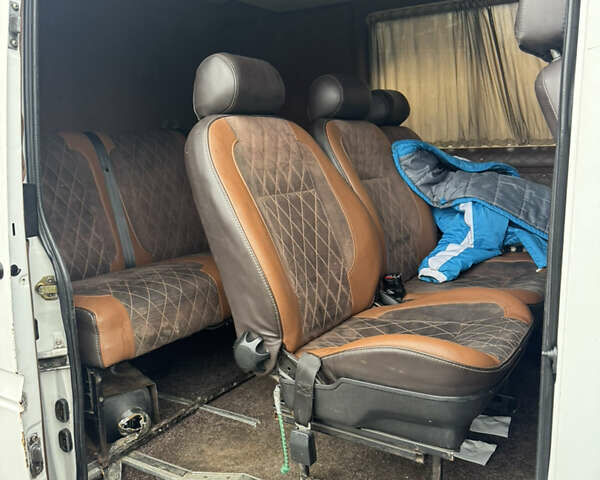 Білий Мерседес Sprinter, об'ємом двигуна 2.15 л та пробігом 200 тис. км за 6500 $, фото 7 на Automoto.ua