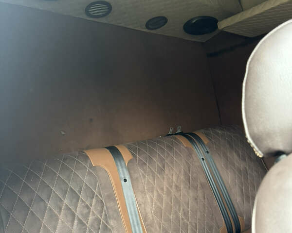 Білий Мерседес Sprinter, об'ємом двигуна 2.15 л та пробігом 200 тис. км за 6500 $, фото 5 на Automoto.ua