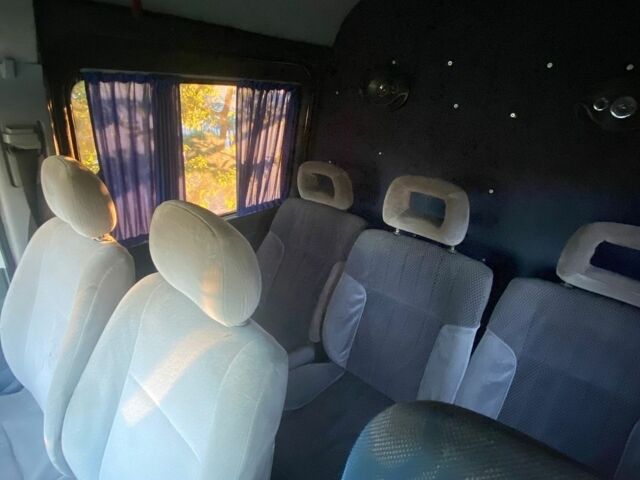 Білий Мерседес Sprinter, об'ємом двигуна 2.7 л та пробігом 700 тис. км за 7700 $, фото 4 на Automoto.ua