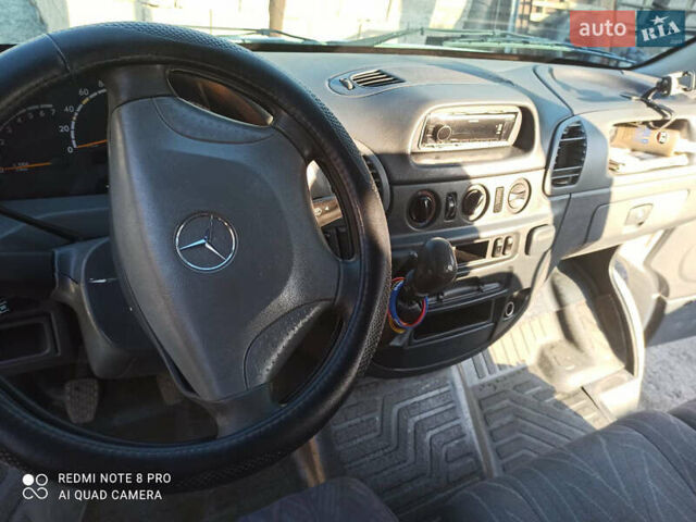 Білий Мерседес Sprinter, об'ємом двигуна 2.7 л та пробігом 400 тис. км за 11000 $, фото 7 на Automoto.ua