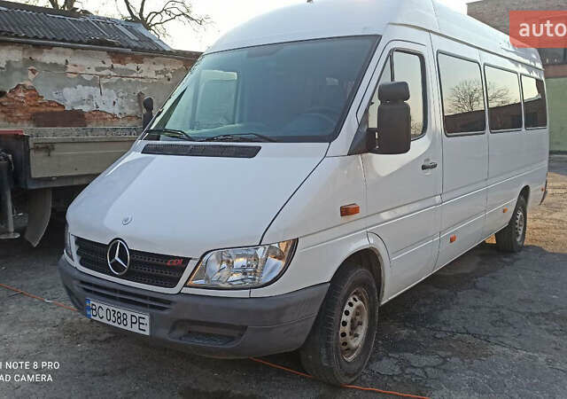 Білий Мерседес Sprinter, об'ємом двигуна 2.7 л та пробігом 400 тис. км за 11000 $, фото 6 на Automoto.ua
