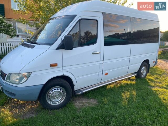 Білий Мерседес Sprinter, об'ємом двигуна 2.7 л та пробігом 700 тис. км за 7700 $, фото 3 на Automoto.ua