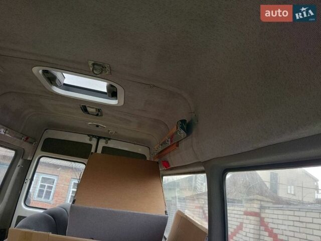Белый Мерседес Sprinter, объемом двигателя 2.15 л и пробегом 305 тыс. км за 6900 $, фото 6 на Automoto.ua