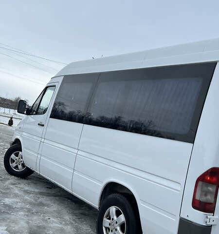 Белый Мерседес Sprinter, объемом двигателя 2.2 л и пробегом 348 тыс. км за 7800 $, фото 11 на Automoto.ua