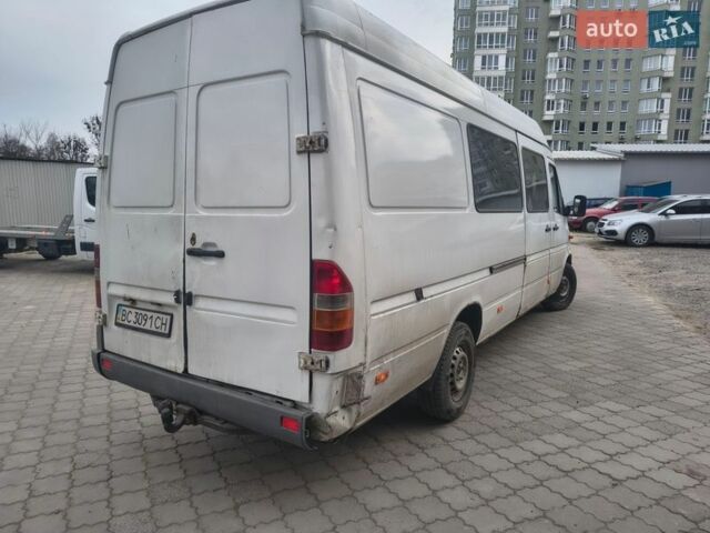 Білий Мерседес Sprinter, об'ємом двигуна 2.2 л та пробігом 450 тис. км за 4750 $, фото 2 на Automoto.ua