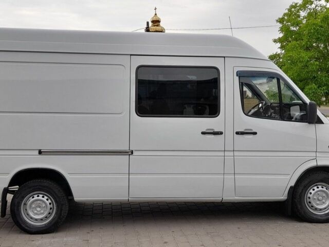 Белый Мерседес Sprinter, объемом двигателя 2.1 л и пробегом 350 тыс. км за 8700 $, фото 7 на Automoto.ua