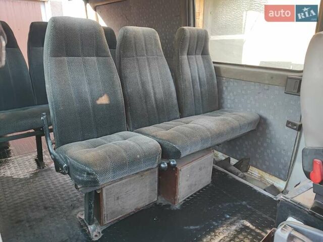 Белый Мерседес Sprinter, объемом двигателя 2.15 л и пробегом 575 тыс. км за 8000 $, фото 9 на Automoto.ua