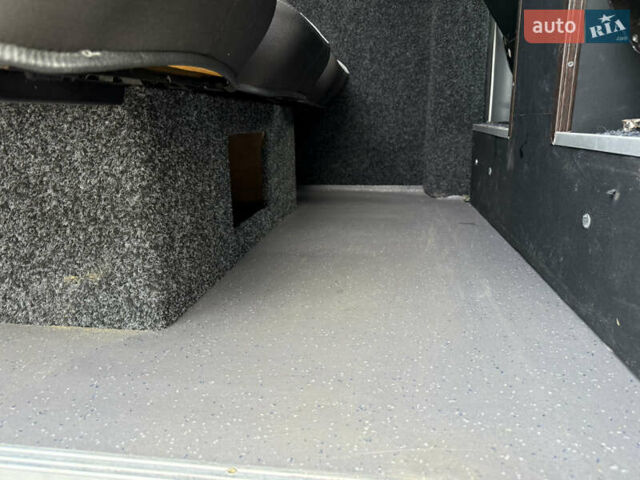 Белый Мерседес Sprinter, объемом двигателя 2.15 л и пробегом 275 тыс. км за 8950 $, фото 15 на Automoto.ua