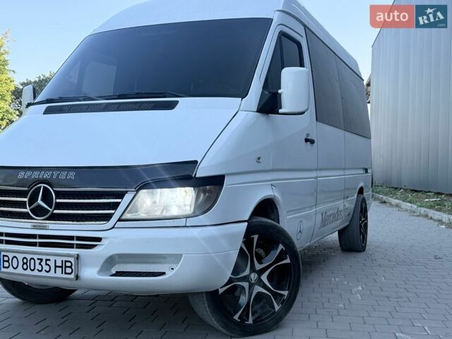 Белый Мерседес Sprinter, объемом двигателя 2.69 л и пробегом 768 тыс. км за 7299 $, фото 2 на Automoto.ua