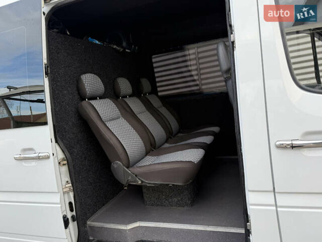 Белый Мерседес Sprinter, объемом двигателя 2.15 л и пробегом 275 тыс. км за 8950 $, фото 16 на Automoto.ua