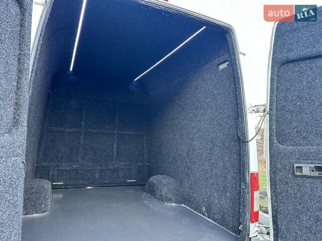 Білий Мерседес Sprinter, об'ємом двигуна 2.69 л та пробігом 570 тис. км за 9700 $, фото 2 на Automoto.ua