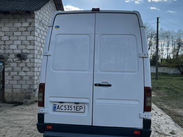 Белый Мерседес Sprinter, объемом двигателя 2.7 л и пробегом 350 тыс. км за 7300 $, фото 7 на Automoto.ua
