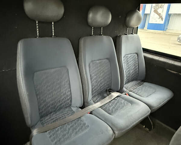 Белый Мерседес Sprinter, объемом двигателя 2.15 л и пробегом 668 тыс. км за 7900 $, фото 10 на Automoto.ua