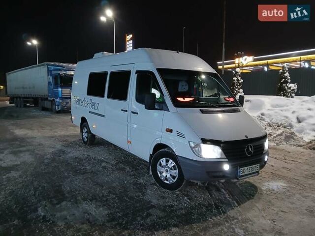 Белый Мерседес Sprinter, объемом двигателя 2.7 л и пробегом 580 тыс. км за 11999 $, фото 1 на Automoto.ua