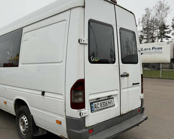 Белый Мерседес Sprinter, объемом двигателя 2.15 л и пробегом 668 тыс. км за 7900 $, фото 6 на Automoto.ua