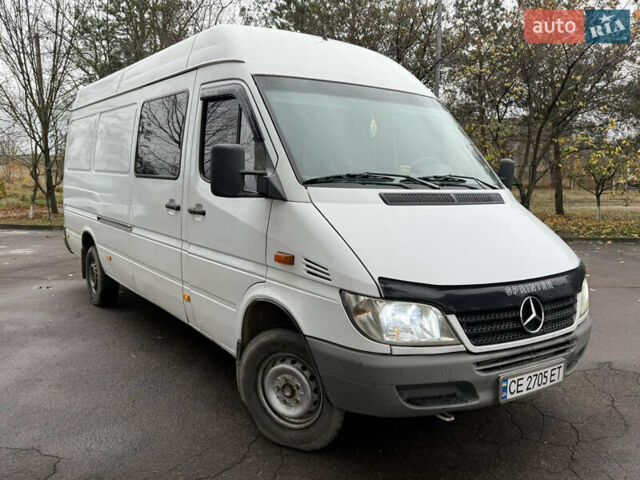 Белый Мерседес Sprinter, объемом двигателя 2.69 л и пробегом 333 тыс. км за 6999 $, фото 6 на Automoto.ua