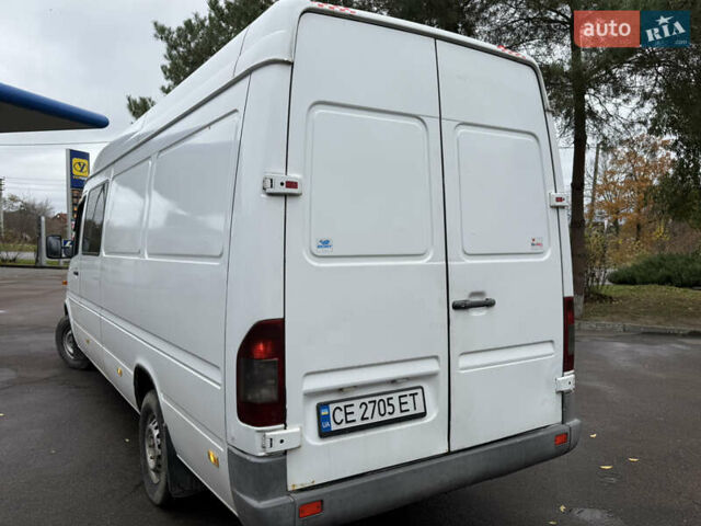 Белый Мерседес Sprinter, объемом двигателя 2.69 л и пробегом 333 тыс. км за 6999 $, фото 3 на Automoto.ua