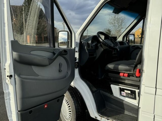 Білий Мерседес Sprinter, об'ємом двигуна 2.1 л та пробігом 574 тис. км за 11200 $, фото 7 на Automoto.ua