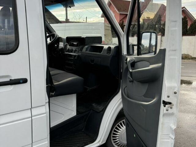 Білий Мерседес Sprinter, об'ємом двигуна 2.1 л та пробігом 574 тис. км за 11200 $, фото 13 на Automoto.ua