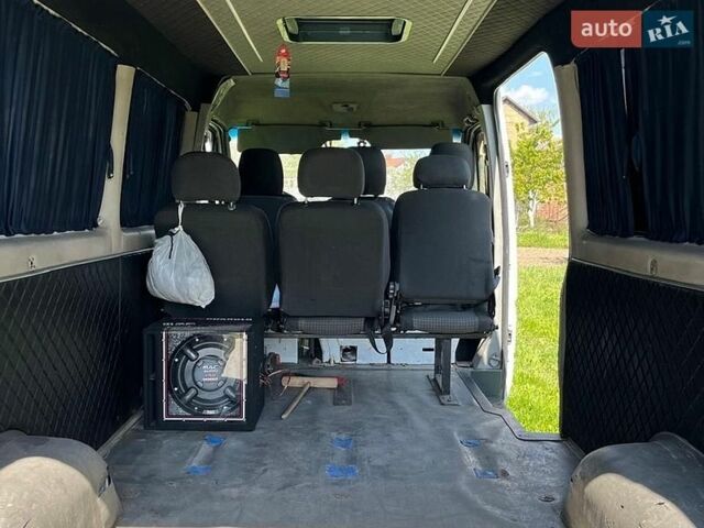 Белый Мерседес Sprinter, объемом двигателя 2.15 л и пробегом 460 тыс. км за 6200 $, фото 9 на Automoto.ua