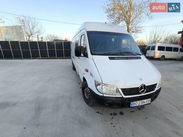 Белый Мерседес Sprinter, объемом двигателя 2.7 л и пробегом 183 тыс. км за 9200 $, фото 8 на Automoto.ua