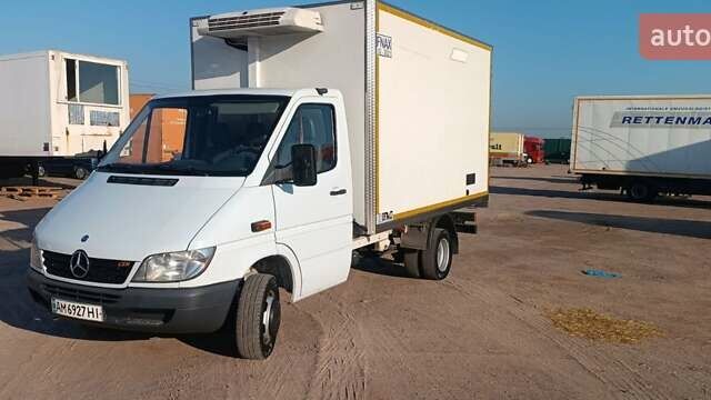 Белый Мерседес Sprinter, объемом двигателя 2.7 л и пробегом 379 тыс. км за 15800 $, фото 14 на Automoto.ua