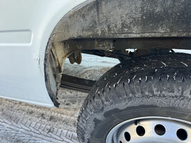 Белый Мерседес Sprinter, объемом двигателя 2.7 л и пробегом 729 тыс. км за 6700 $, фото 4 на Automoto.ua