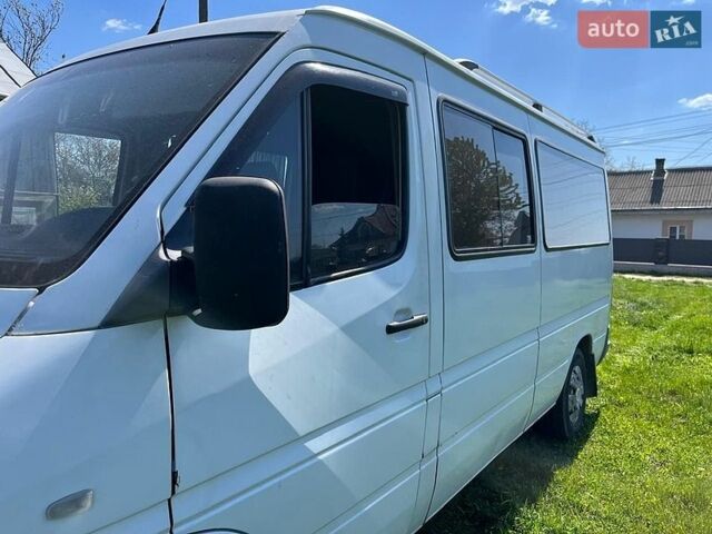 Белый Мерседес Sprinter, объемом двигателя 2.15 л и пробегом 460 тыс. км за 6200 $, фото 5 на Automoto.ua