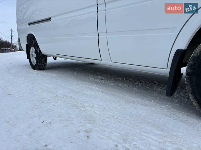 Белый Мерседес Sprinter, объемом двигателя 2.69 л и пробегом 488 тыс. км за 12000 $, фото 15 на Automoto.ua