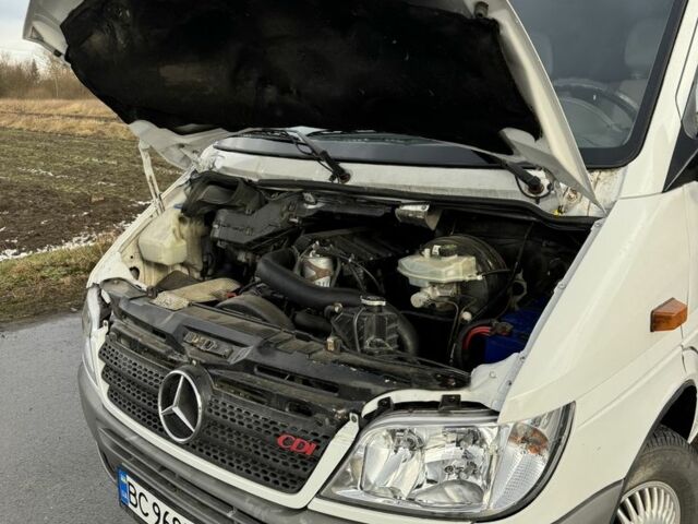 Білий Мерседес Sprinter, об'ємом двигуна 2.1 л та пробігом 574 тис. км за 11200 $, фото 20 на Automoto.ua