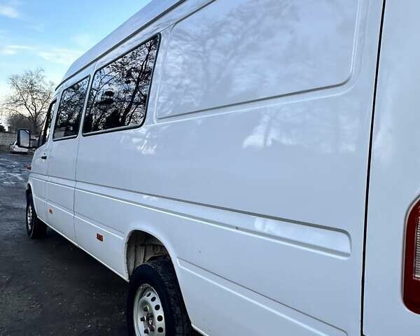 Білий Мерседес Sprinter, об'ємом двигуна 2.69 л та пробігом 570 тис. км за 9700 $, фото 24 на Automoto.ua