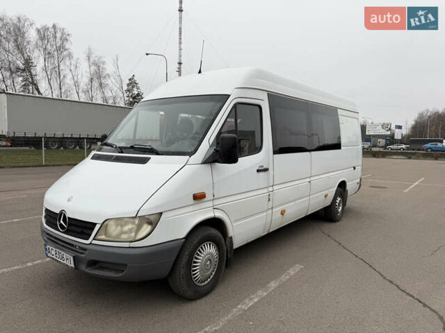 Белый Мерседес Sprinter, объемом двигателя 2.15 л и пробегом 668 тыс. км за 7900 $, фото 5 на Automoto.ua