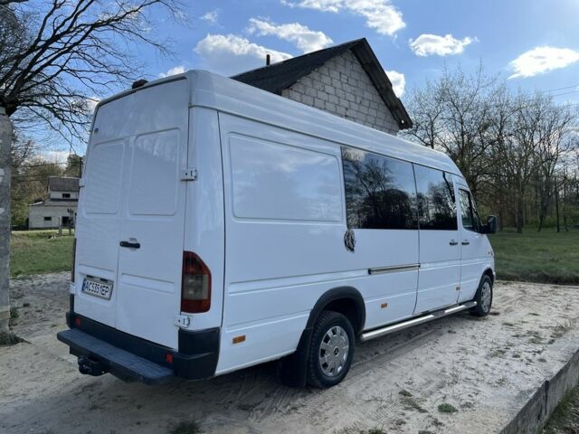 Белый Мерседес Sprinter, объемом двигателя 2.7 л и пробегом 350 тыс. км за 7300 $, фото 6 на Automoto.ua
