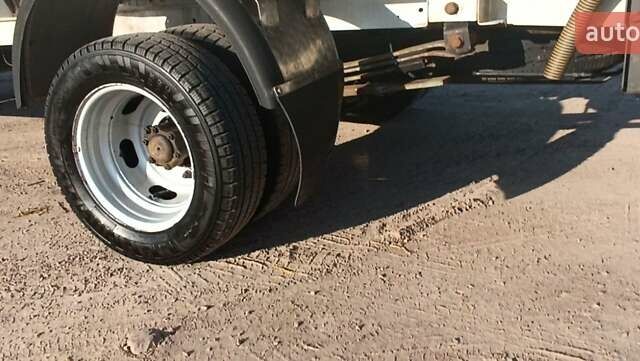 Белый Мерседес Sprinter, объемом двигателя 2.7 л и пробегом 379 тыс. км за 15800 $, фото 11 на Automoto.ua