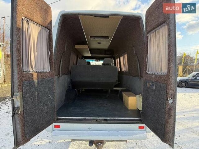 Белый Мерседес Sprinter, объемом двигателя 2.7 л и пробегом 829 тыс. км за 7890 $, фото 13 на Automoto.ua