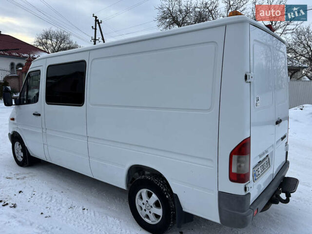 Белый Мерседес Sprinter, объемом двигателя 2.69 л и пробегом 488 тыс. км за 12000 $, фото 21 на Automoto.ua