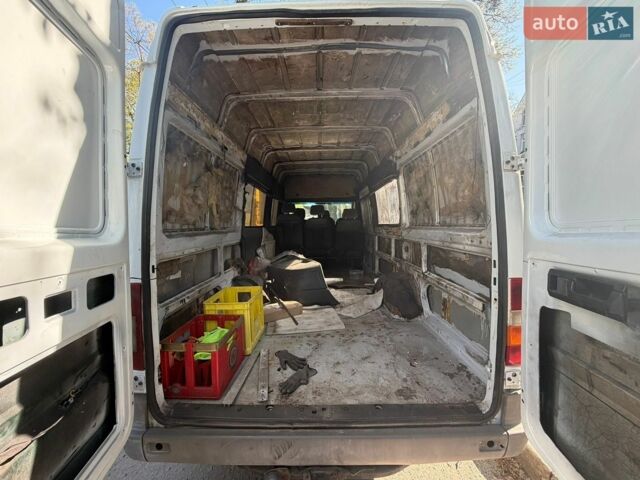 Белый Мерседес Sprinter, объемом двигателя 2.69 л и пробегом 500 тыс. км за 6500 $, фото 5 на Automoto.ua