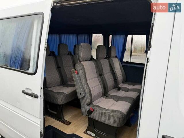 Белый Мерседес Sprinter, объемом двигателя 2.15 л и пробегом 509 тыс. км за 5900 $, фото 11 на Automoto.ua