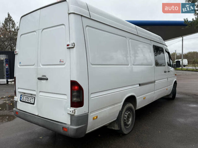 Белый Мерседес Sprinter, объемом двигателя 2.69 л и пробегом 333 тыс. км за 6999 $, фото 4 на Automoto.ua