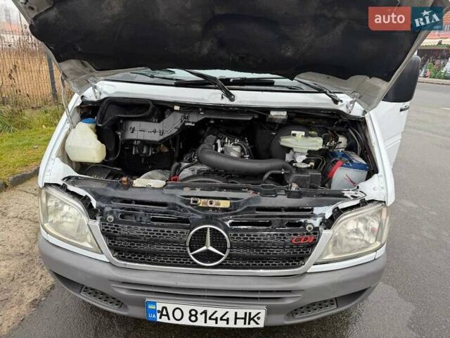 Белый Мерседес Sprinter, объемом двигателя 2.15 л и пробегом 509 тыс. км за 5900 $, фото 7 на Automoto.ua