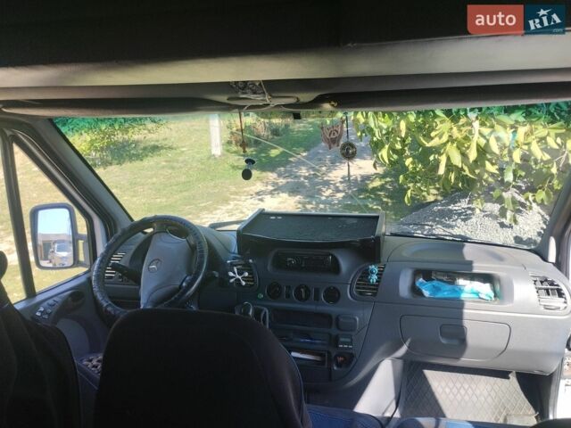 Білий Мерседес Sprinter, об'ємом двигуна 2.69 л та пробігом 500 тис. км за 8000 $, фото 2 на Automoto.ua