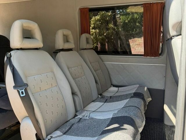 Белый Мерседес Sprinter, объемом двигателя 2.15 л и пробегом 700 тыс. км за 7500 $, фото 10 на Automoto.ua
