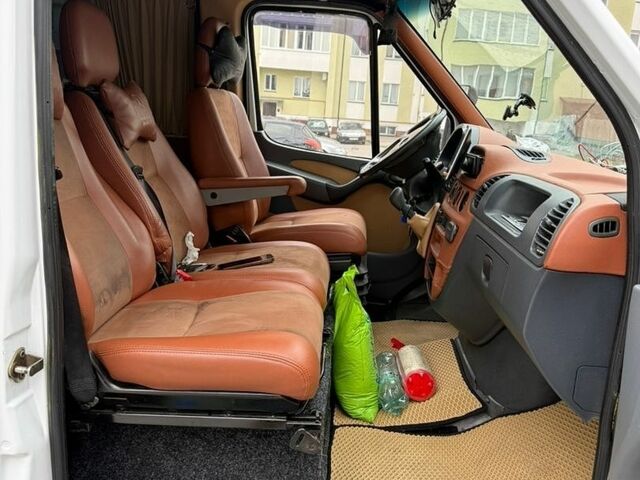Білий Мерседес Sprinter, об'ємом двигуна 2.15 л та пробігом 100 тис. км за 11300 $, фото 3 на Automoto.ua