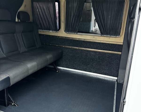 Белый Мерседес Sprinter, объемом двигателя 2.7 л и пробегом 897 тыс. км за 6800 $, фото 11 на Automoto.ua