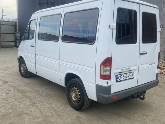 Белый Мерседес Sprinter, объемом двигателя 2.1 л и пробегом 200 тыс. км за 7000 $, фото 2 на Automoto.ua
