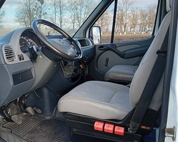 Білий Мерседес Sprinter, об'ємом двигуна 2.2 л та пробігом 383 тис. км за 14500 $, фото 10 на Automoto.ua