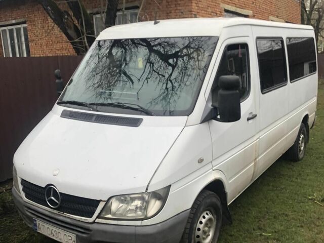 Білий Мерседес Sprinter, об'ємом двигуна 2.2 л та пробігом 500 тис. км за 4516 $, фото 5 на Automoto.ua
