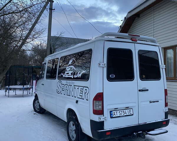 Білий Мерседес Sprinter, об'ємом двигуна 2.7 л та пробігом 750 тис. км за 7400 $, фото 4 на Automoto.ua